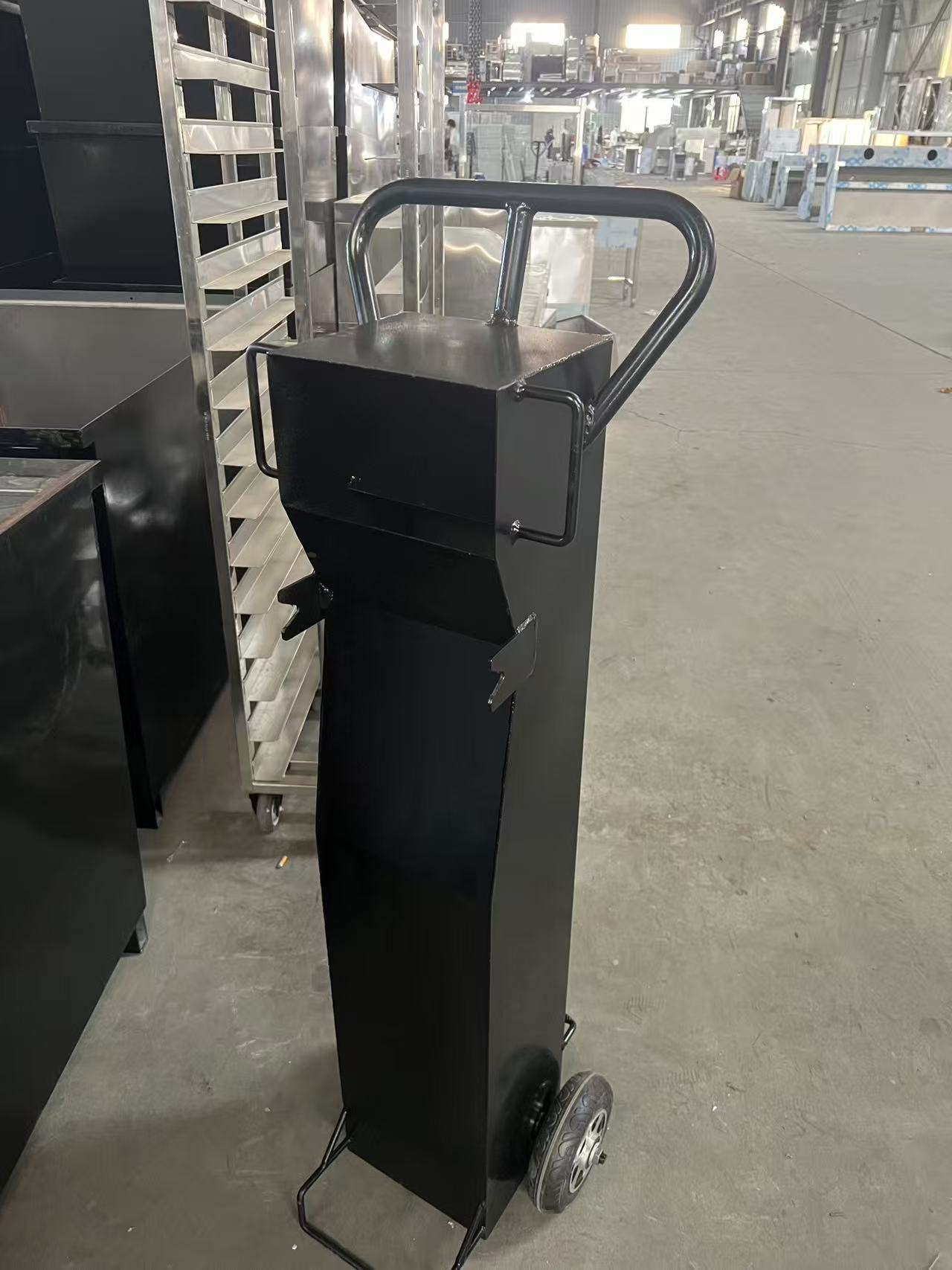East Energy oil transport cart